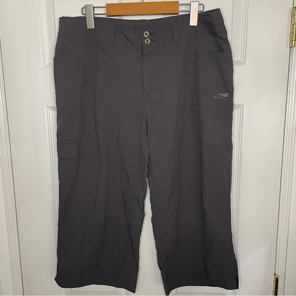 Marika grey hiking capri pant Size Large - Picture 1 of 8